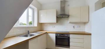 Flat to rent in High Street, Birmingham, Birmingham B17