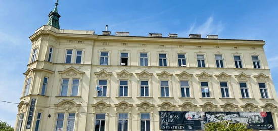 #SQ - GROSSZÜGIGE 2 ZIMMER ALTBAUWOHNUNG MIT WEITBLICK IN SIMMERINGER IN U-BAHN NÄHE