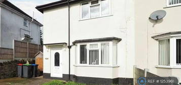 3 bedroom semi-detached house