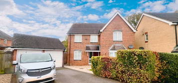 4 bed detached house for sale