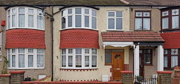 4 bed terraced house to rent