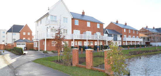 End terrace house to rent in Portland Road, Wye Dene, High Wycombe, Buckinghamshire HP11