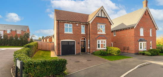 4 bed detached house for sale