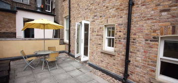 2 bed flat to rent