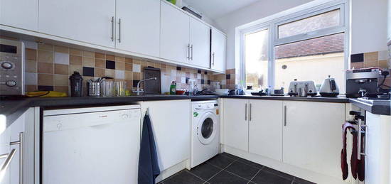 Detached house to rent in Bevendean Crecent, Brighton, East Sussex BN2