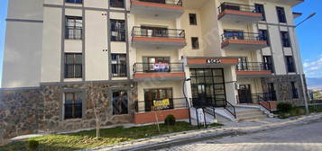 REMAX İLKE'DEN HİLALKENT YENİ TOKİLER'DE 2+1 KİRALIK DAİRE