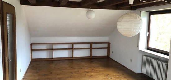 Helle 3-Zimmerwohnung im Grünen (690€ warm inkl. NK)