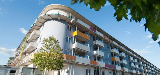 2-Zimmer-Wohnung mit möblierter Küche + Loggia/Balkon - kurzfristig verfügbar