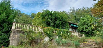 Charmante Maison en Forêt avec Vue Imprenable et Grand Potentiel