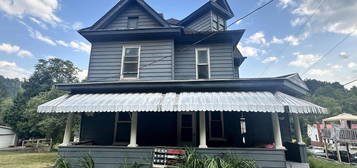 210 Main St, Worthington, WV 26591