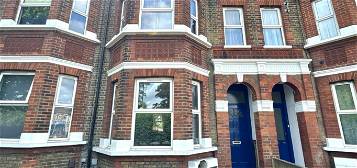Flat to rent in London, Greater London SE18