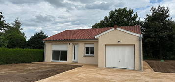 Maison de plain-pied  à louer, 4 pièces, 3 chambres, 90 m²