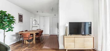 Appartement meublé  à louer, 4 pièces, 3 chambres, 76 m²