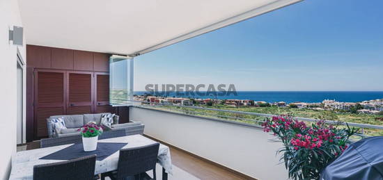 Apartamento T2 com fantástica vista de mar, em Porto de Mós.