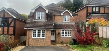 4 bedroom detached house to rent