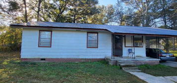 1569 Hillsboro Vfw Rd, Forest, MS 39074