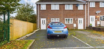 2 bed end terrace house to rent