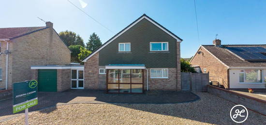 3 bed detached house for sale