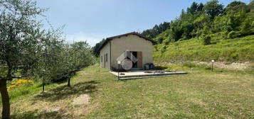 CASA INDIPENDENTE A GUBBIO