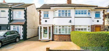 4 bedroom semi-detached house to rent