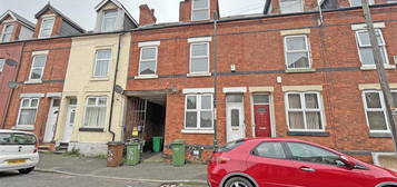 4 bedroom terraced house to rent