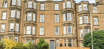 2 bedroom ground floor flat for sale