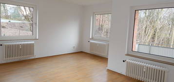 *Helle 3-Zimmerwohnung im Erdgeschoss mit Balkon für ab sofort*