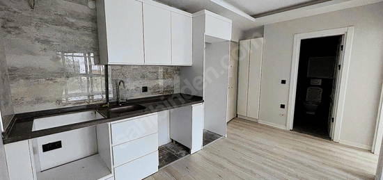 HASKÖK ten SAHİLE 150 m MESAFEDE 1+1 Kiralık DAİRE