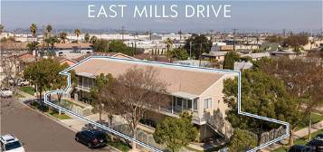 301 E Mills Dr, Anaheim, CA 92805