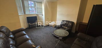 7 bed shared accommodation to rent