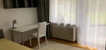 löffelfertiges WG-Zimmer mit Internet, TV, Gästeküche, Gästebad/Wc, Waschmaschine, Balkon