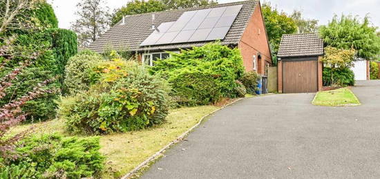 3 bedroom detached bungalow for sale