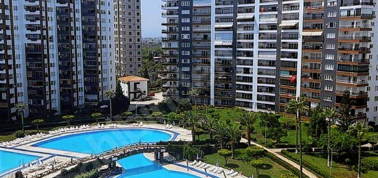 ÇEŞMELİ DE EŞYALI KİRALIK 3+1 LÜX DAİRE