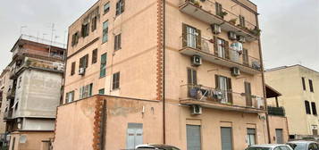 Trilocale via dei Girasoli 33, Alessandrino - Torre Spaccata, Roma