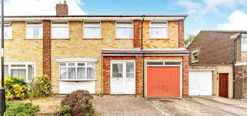 4 bed semi-detached house for sale