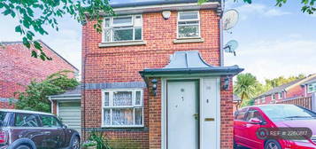 3 bedroom detached house