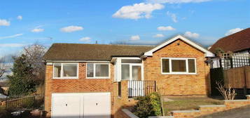 3 bedroom detached bungalow to rent