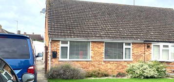 2 bedroom semi-detached bungalow to rent