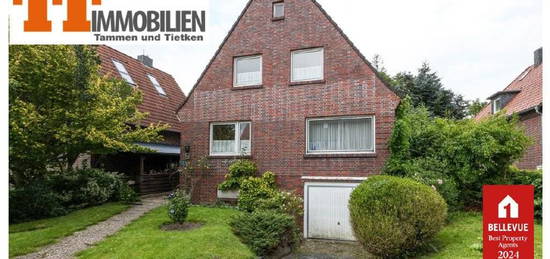 TT bietet an: Einfamilienhaus im Villenviertel mit tollem Grundstück direkt am Brommygrün in Wilhelmshaven gelegen!