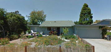 10 Morehouse Dr, Watsonville, CA 95076