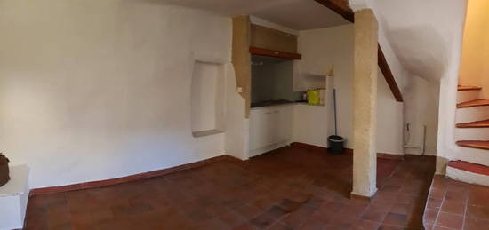 Maison  à louer, 3 pièces, 2 chambres, 48 m²