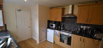 4 bedroom terraced house