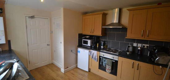 4 bedroom terraced house