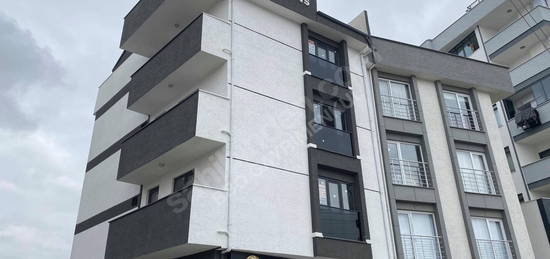 Gebze Çayırova'da kiralık 2 + 1 sıfır daire