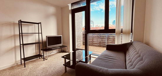 Flat to rent in Potato Wharf, Manchester M3