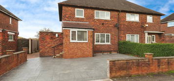 3 bed semi-detached house for sale