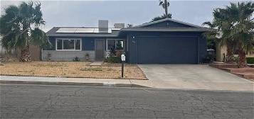 444 Fenmore Dr, Barstow, CA 92311