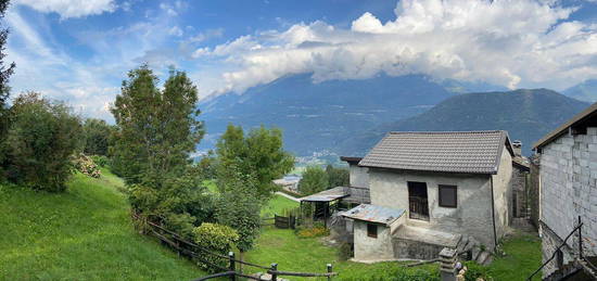 Casa indipendente in vendita in località Civo s.n.c