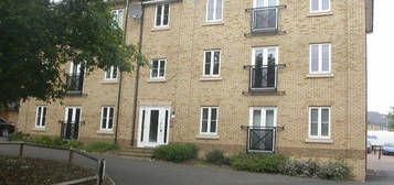 Flat to rent in Bradford Drive, Colchester CO4