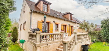 Maison  à vendre, 6 pièces, 4 chambres, 147 m²